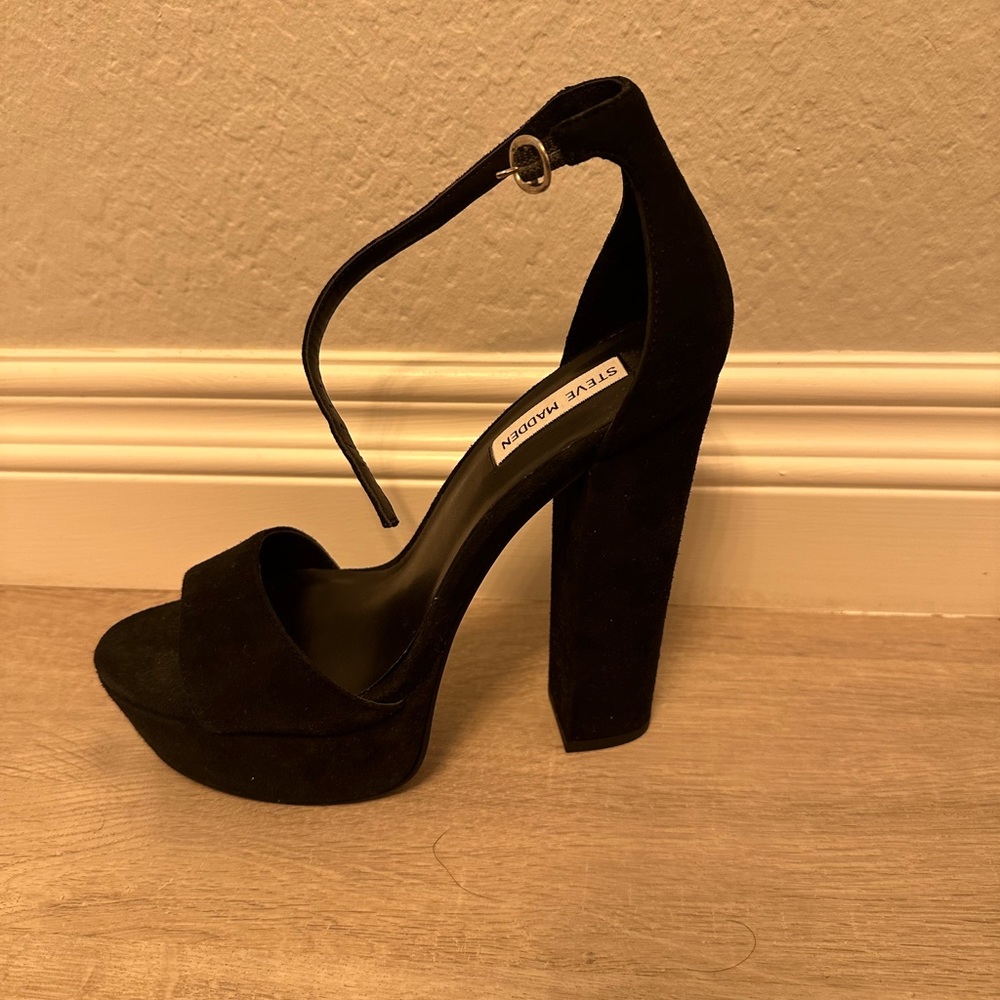 Brand new platform shoes